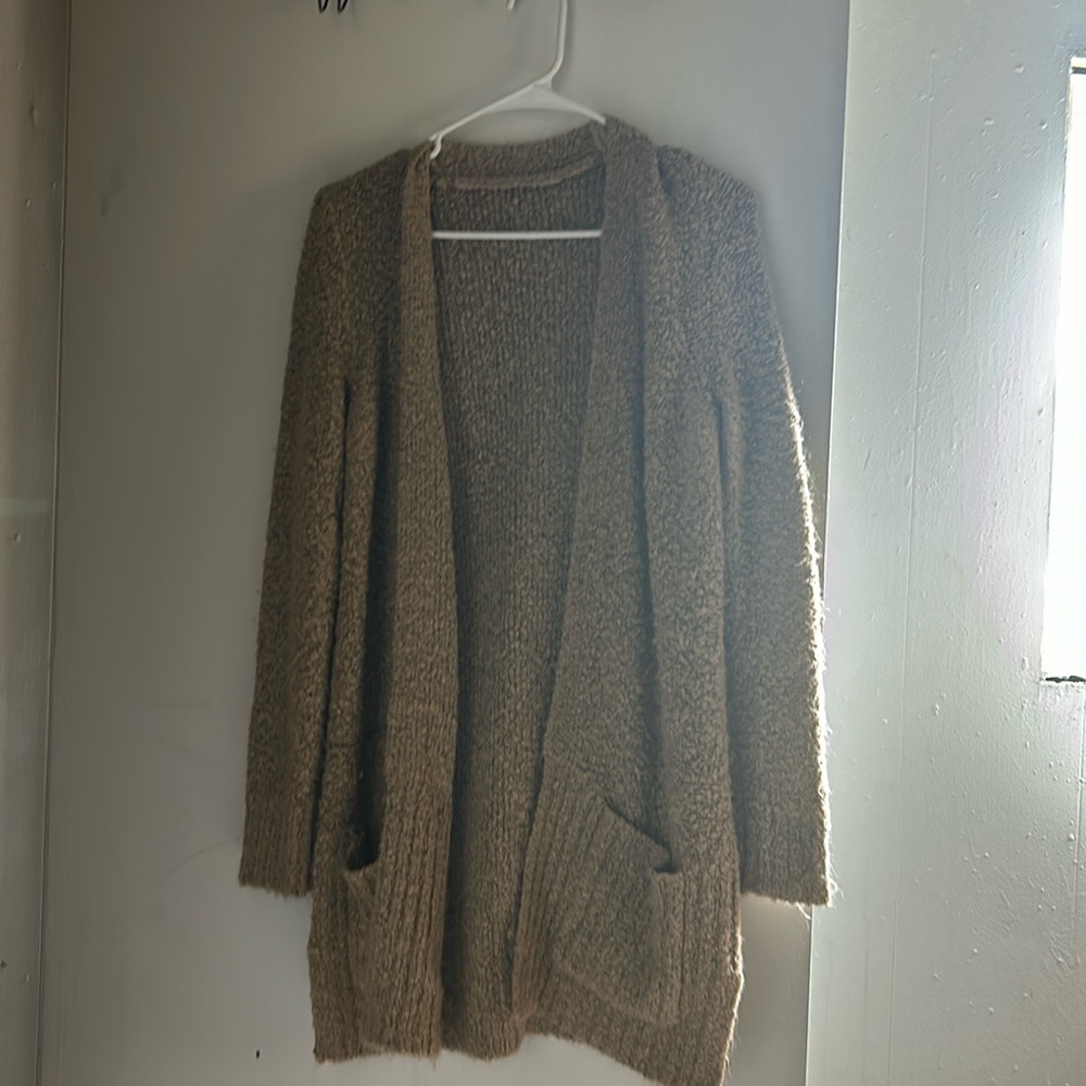 Fuzzy knitted cardigan